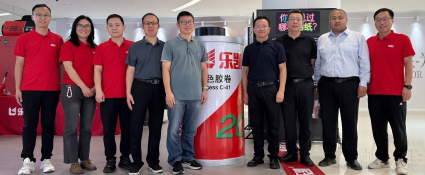 樂(lè)凱膠片國(guó)慶亮相保定萬(wàn)博廣場(chǎng),8天沉浸式體驗(yàn)點(diǎn)燃市民光影熱情